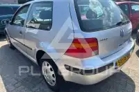 2002 Volkswagen GOLF