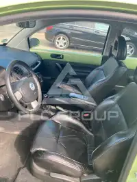 2002 Volkswagen BEETLE