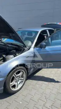 2003 BMW 330