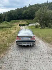 2003 BMW 330