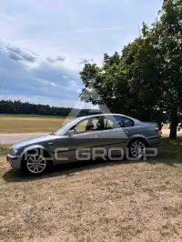 2003 BMW 330