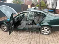 2003 BMW 330