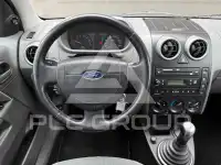 2003 Ford FUSION