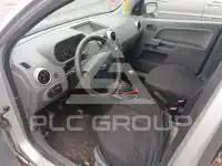 2003 Ford FUSION