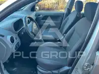 2003 Ford FUSION
