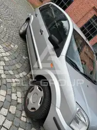2003 Volkswagen GOLF