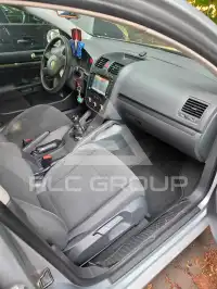2003 Volkswagen GOLF