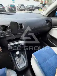 2003 Volkswagen GOLF