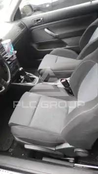 2003 Volkswagen GOLF
