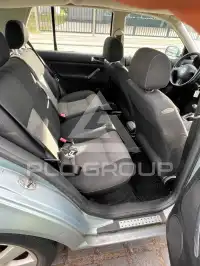 2003 Volkswagen GOLF