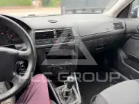 2003 Volkswagen GOLF