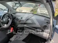 2003 Volkswagen BEETLE