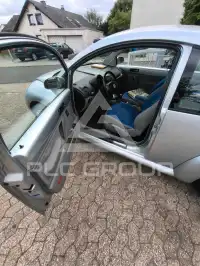 2003 Volkswagen BEETLE