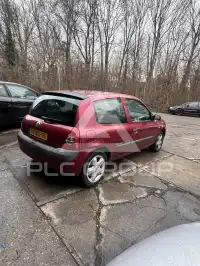 2003 Renault Clio