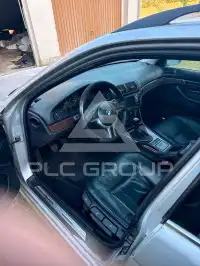 2004 BMW 523