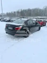 2004 BMW 523
