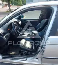 2004 BMW 330