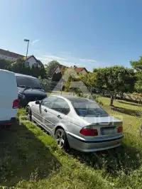 2004 BMW 330