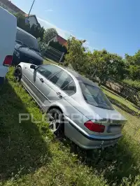 2004 BMW 330