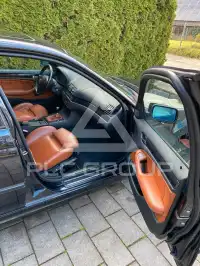 2004 BMW 330