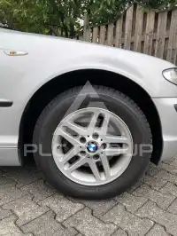 2004 BMW 330