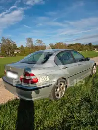 2004 BMW 330