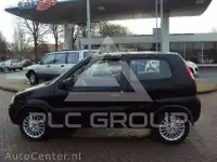 2004 Suzuki Ignis