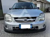 2004 Suzuki Ignis