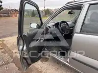 2004 Subaru Justy