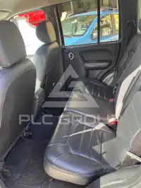 2004 Jeep CHEROKEE
