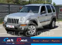 2004 Jeep CHEROKEE