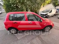 2004 Mazda 2