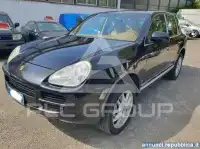 2004 Porsche Cayenne