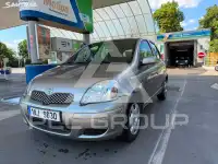 2004 Toyota YARIS