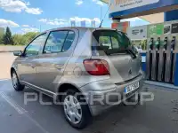 2004 Toyota YARIS