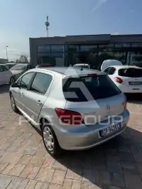 2004 Peugeot 307