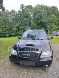 2004 KIA Carnival