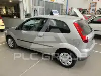 2004 Ford FIESTA
