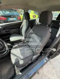 2004 Ford FIESTA