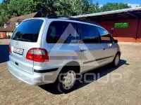2004 Ford GALAXY