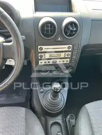 2004 Ford FUSION