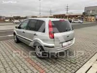2004 Ford FUSION