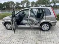2004 Ford FUSION