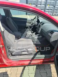 2004 Volkswagen GOLF