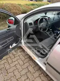 2004 Volkswagen GOLF