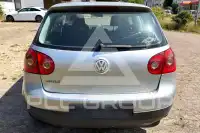 2004 Volkswagen GOLF