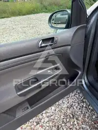 2004 Volkswagen GOLF
