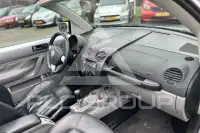 2004 Volkswagen BEETLE