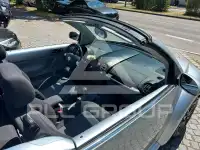 2004 Volkswagen BEETLE