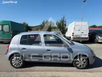 2004 Renault Clio